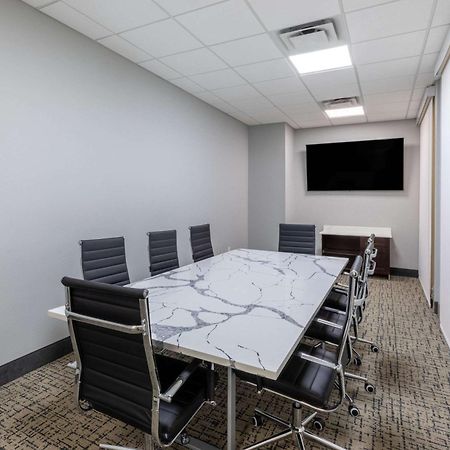 La Quinta Inn & Suites By Wyndham Dallas - Frisco Stadium מראה חיצוני תמונה