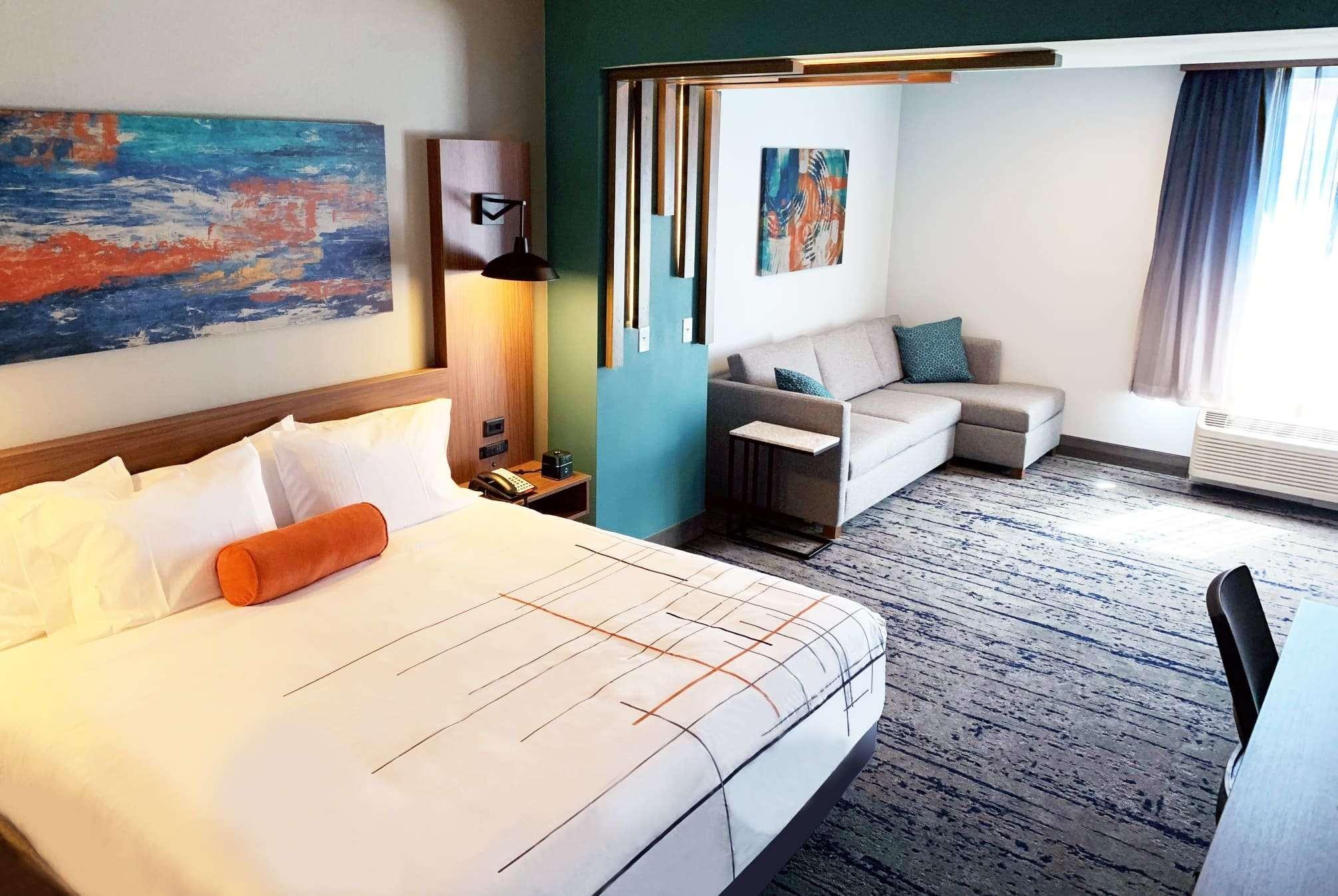 La Quinta Inn & Suites By Wyndham Dallas - Frisco Stadium מראה חיצוני תמונה