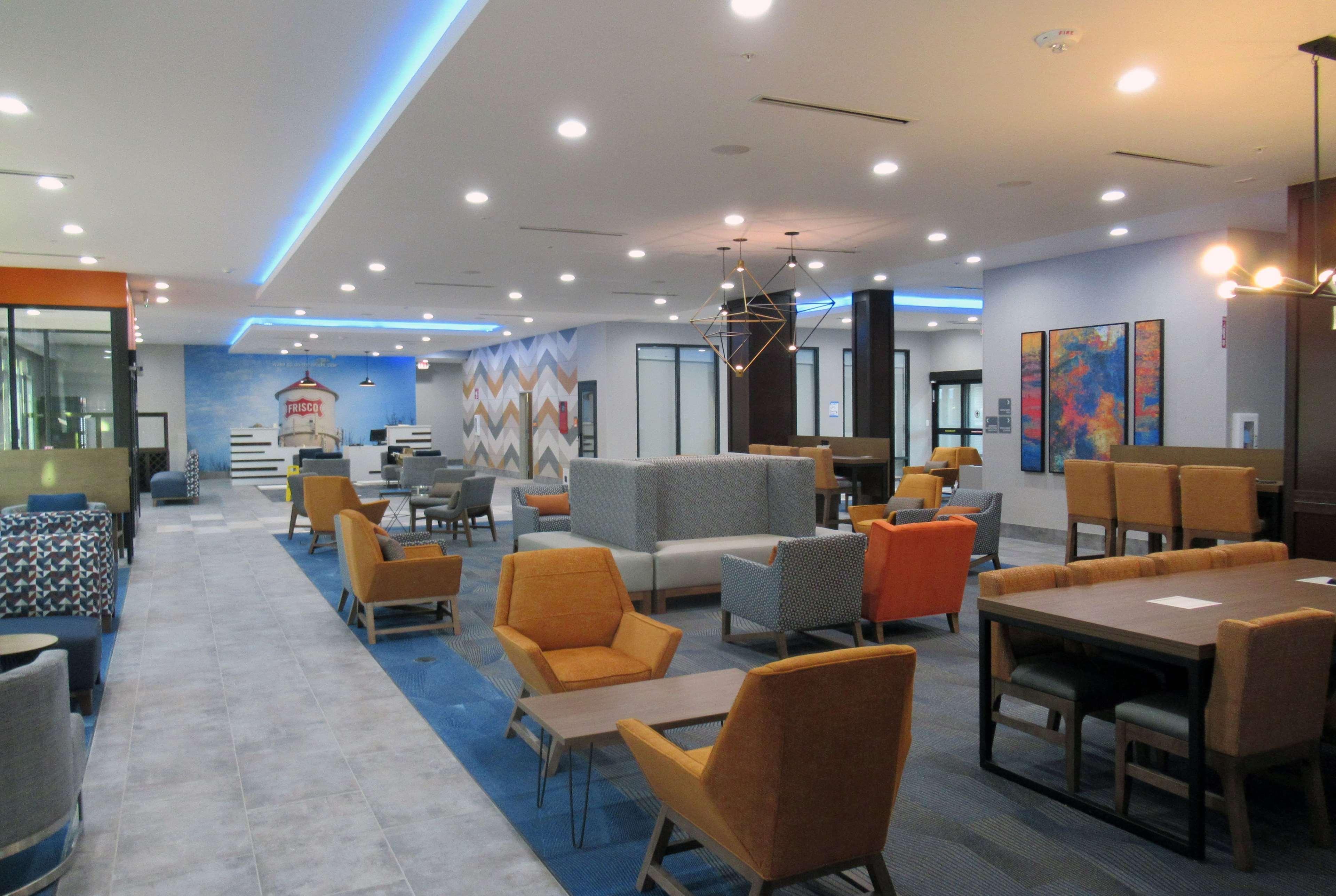 La Quinta Inn & Suites By Wyndham Dallas - Frisco Stadium מראה חיצוני תמונה