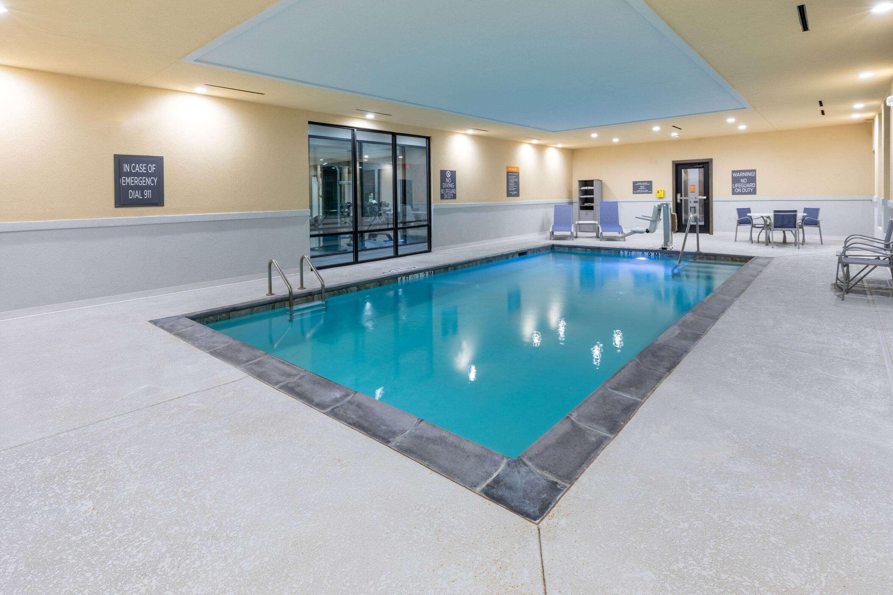 La Quinta Inn & Suites By Wyndham Dallas - Frisco Stadium מראה חיצוני תמונה