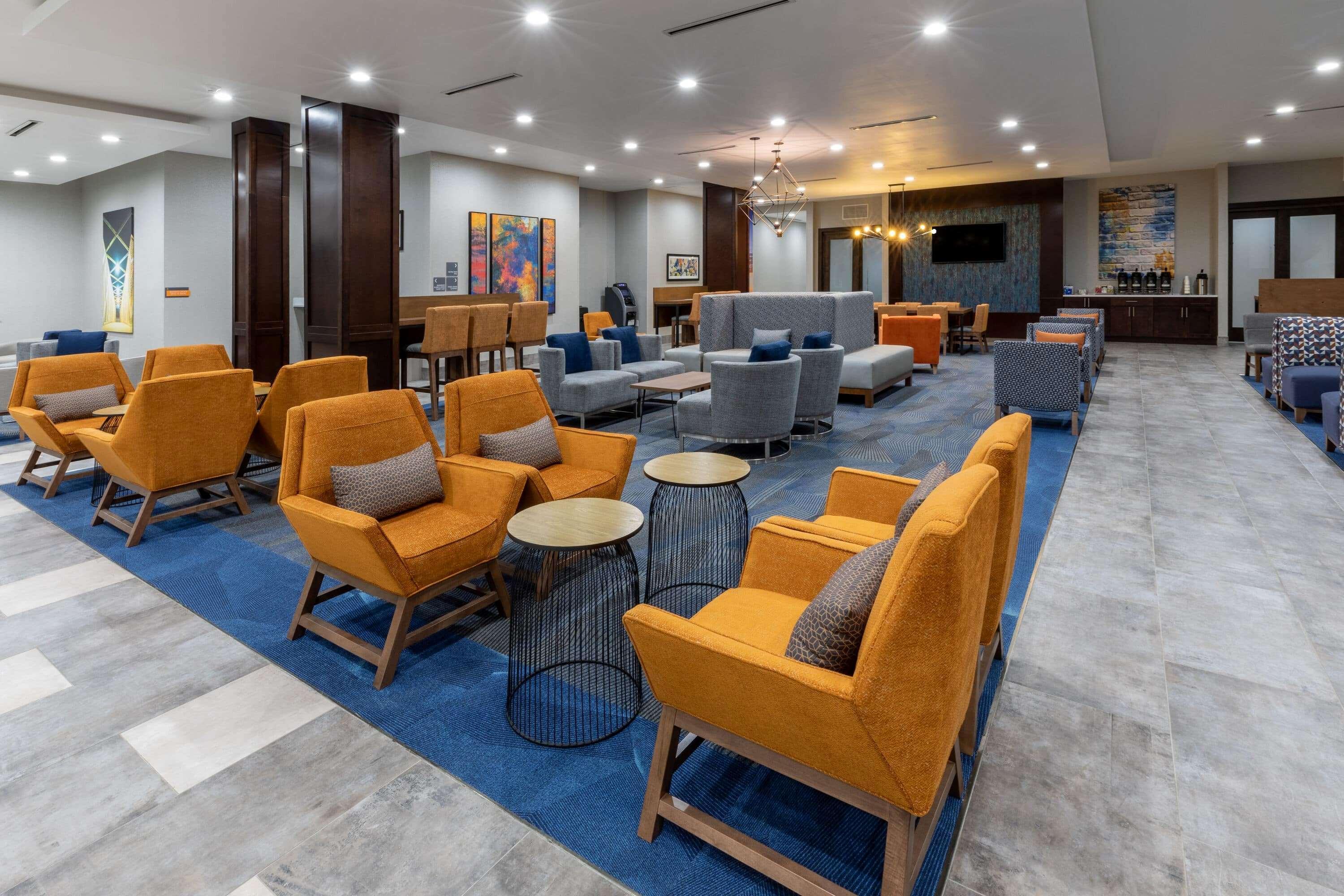 La Quinta Inn & Suites By Wyndham Dallas - Frisco Stadium מראה חיצוני תמונה